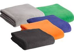 Ficha técnica: Manta de polar, Frazada de polar.
Descripción; Tela polar de calidad, durabilidad, Frazada térmica, tela polar ecológica
Terminación orillada overlock.
Medidas: Frazada polar se encuentra disponible en todas las medidas
65x1.50 -100x1.50 -130x1.50- 190x1.50 -190x1.00 -2.00x1.50.
El valor varía dependiendo de la medida.
Se encuentra disponible en más de 20 colores, frazada térmica de polar
Se puede bordar o estampar según elección.
Usos: Frazada polar o Manta polar sus usos son variados , usos publicitarios, regalos publicitarios,
Para viajes, regalos corporativos, para restaurantes y café, eventos y matrimonios, empresas de viaje, aerolíneas, Hoteles, Clínicas son multiuso por su alto valor térmico.
Lavados: se recomienda lavar sola sin otras prendas, se puede secar en la secadora.
Fono ventas: 22-7244928 +56996569117 Frazadas y Mantas Publicitarias