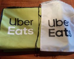 Manta de Picnic Imermeable y repelente incluye bolsa mochila para Traslado,Disponible en todos los Colores y Medidas Mantas de picnic