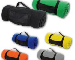 Ficha técnica: Manta de polar, Frazada de polar.
Descripción; Tela polar de calidad, durabilidad, Frazada térmica, tela polar ecológica
Terminación orillada overlock.
Medidas: Frazada polar se encuentra disponible en todas las medidas
65x1.50 -100x1.50 -130x1.50- 190x1.50 -190x1.00 -2.00x1.50.
Arnès: Incluye arnés de tela huincha poliéster para traslado con bolsillo,se puede bordar y estampar.
El valor varía dependiendo de la medida.
Se encuentra disponible en más de 20 colores, frazada térmica de polar
Se puede bordar o estampar según elección.
Almohada de viaje: Almohada de viaje de tela polar relleno algodón sintético, almohada de viaje
Disponible en más de 20 colores para elegir, se puede bordar o estampar.
Usos: Frazada polar o Manta polar sus usos son variados , usos publicitarios, regalos publicitarios,
Para viajes, regalos corporativos, para restaurantes y café, eventos y matrimonios, empresas de viaje, aerolíneas, Hoteles, Clínicas son multiuso por su alto valor térmico.
Lavados: se recomienda lavar sola sin otras prendas, se puede secar en la secadora.
Fono ventas: 22-7244928 +56996569117