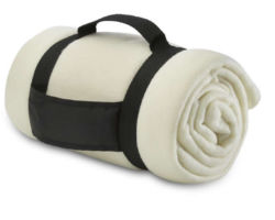 Ficha técnica: Manta de polar, con arnés.
Descripción; Tela polar de calidad, durabilidad, Frazada térmica, tela polar ecológica
Terminación orillada overlock.
Medidas: Frazada polar se encuentra disponible en todas las medidas
65x1.50 -100x1.50 -130x1.50- 190x1.50 -190x1.00 -2.00x1.50.
El valor varía dependiendo de la medida.
Se encuentra disponible en más de 20 colores, frazada térmica de polar
Se puede bordar o estampar según elección.
Usos: Frazada polar o Manta polar sus usos son variados , usos publicitarios, regalos publicitarios,
Para viajes, regalos corporativos, para restaurantes y café, eventos y matrimonios, empresas de viaje, aerolíneas, Hoteles, Clínicas son multiuso por su alto valor térmico.
Lavados: se recomienda lavar sola sin otras prendas, se puede secar en la secadora.
Fono ventas: 22-7244928 +56996569117
. manta polar blanca
