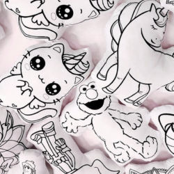 Regalos para niños,peluche para pintar,el peluche a imprimir puede ser a elección.
hay más de 50 diseños para elegir,puedes crear tu propia mascota para pintar.